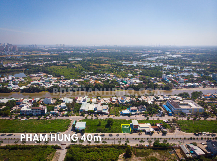 cho-thue-mat-bang-pham-hung-300m2